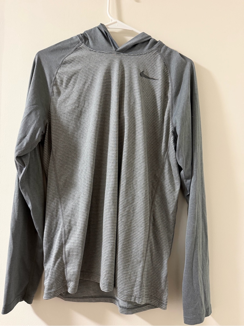 Nike Men’s Grey Hooded Performance Jacket